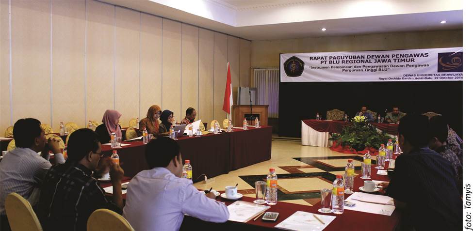 Rapat Paguyuban Dewan Pengawas (Dewas) Perguruan Tinggi yang melaksanakan Pola Keuangan Badan Layanan Umum (PK-BLU) Regional Jawa Timur berlangsung di Royal Orchids Garden Batu Rabu (29/11)